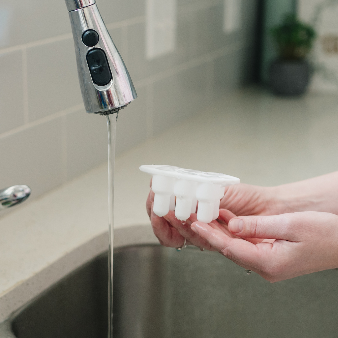 Nippii Teething relief for babies Freezable teether pacifier